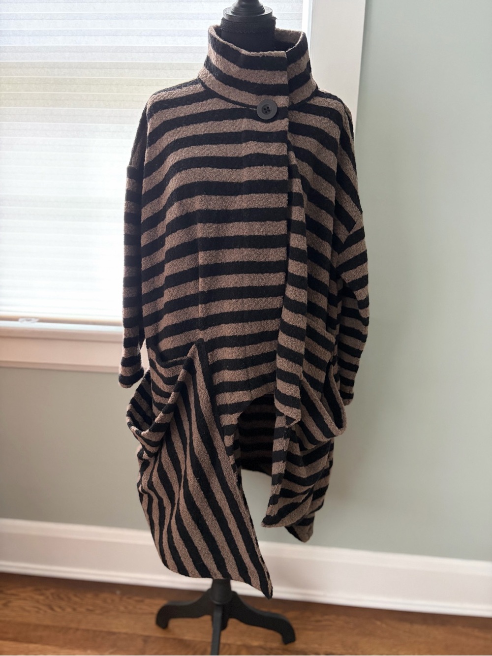 Striped High-Neck Draped Cardigan Sweater - Brown/Black